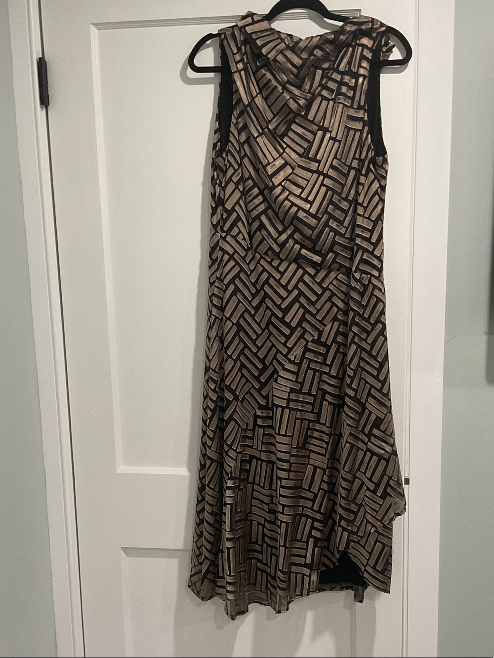 Donna Karan Sleeveless Geometric Maxi Dress in Beige and Black